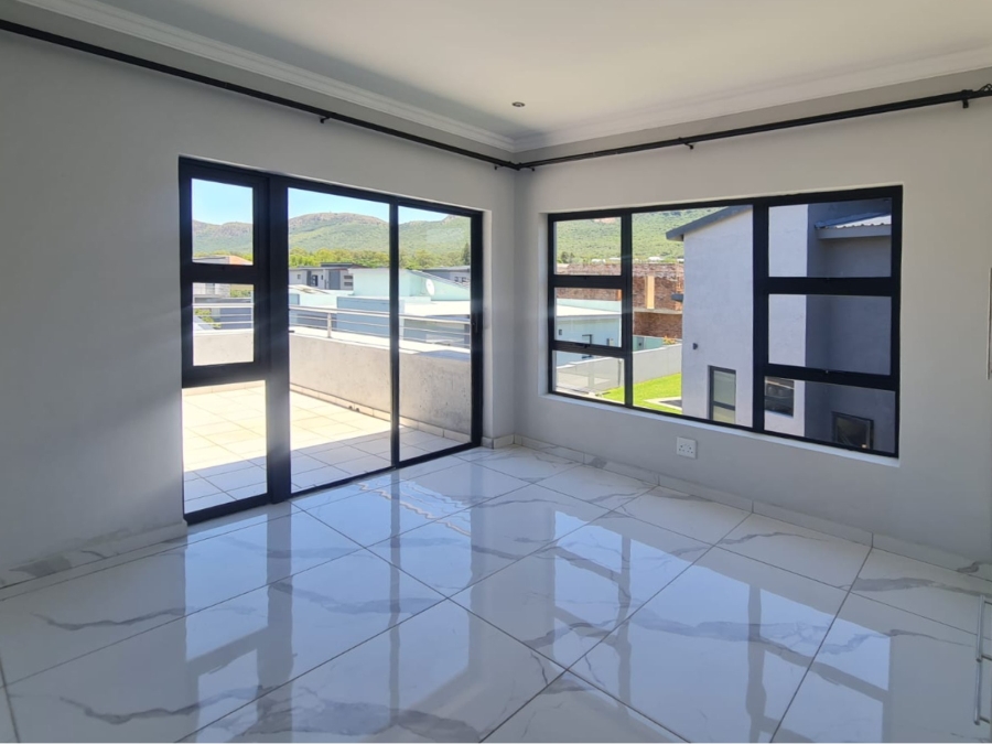 To Let 4 Bedroom Property for Rent in Melodie North West
